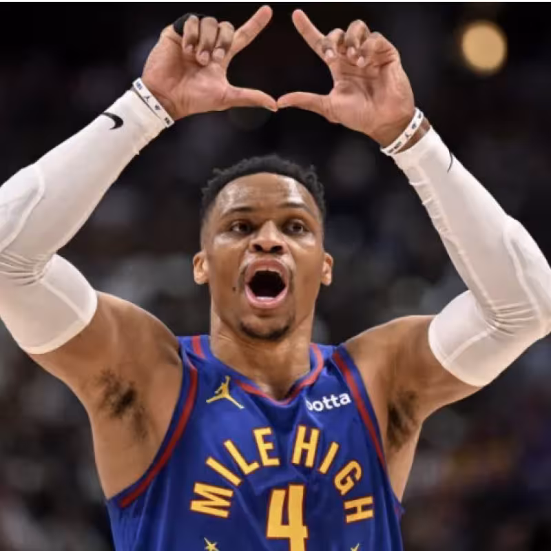 Russell Westbrook, estrella de la NBA sin equipo. 
