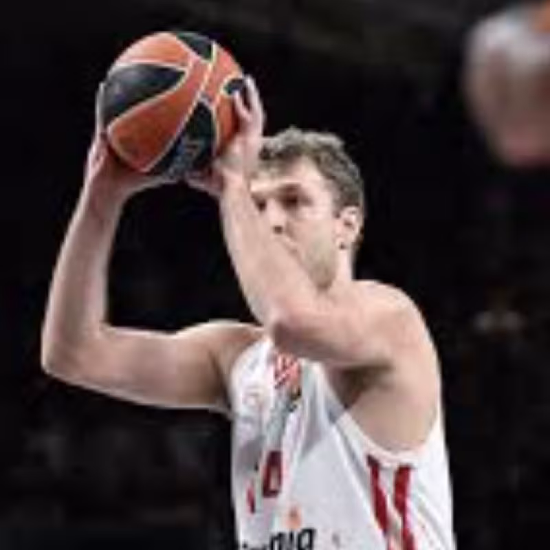 Sasha Vezenkov, MVP of January in Euroleague