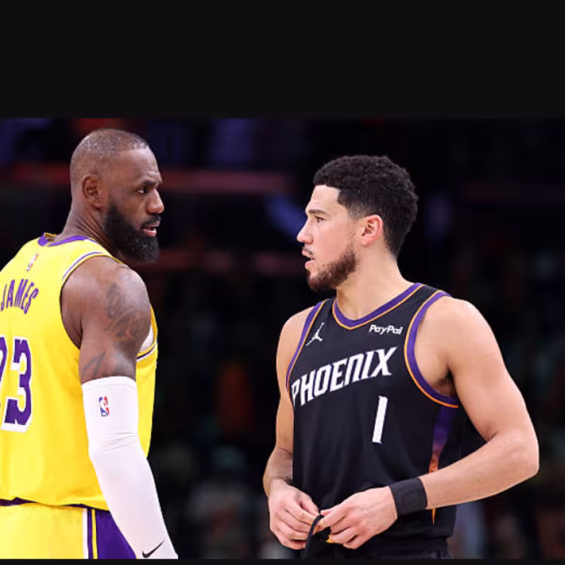 Lakers y Suns buscan evitar el play-in en el Oeste. Foto: gettyimages