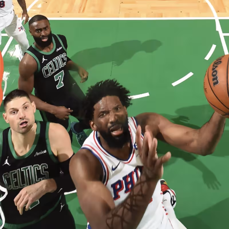 Joel Embiid, estrella de los Sixers