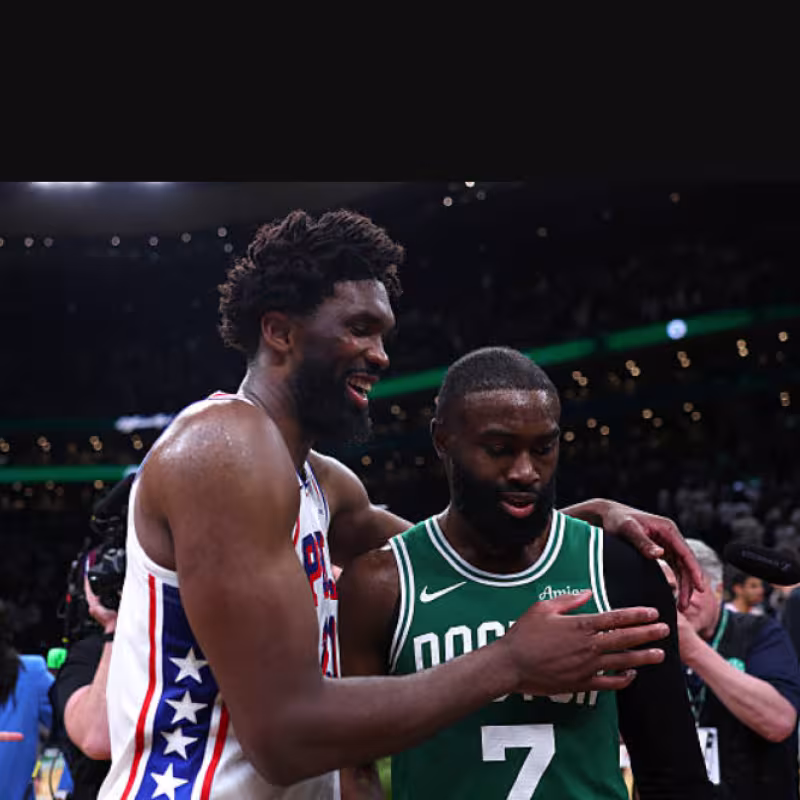 Brown habla de Embiid. Foto: gettyimages