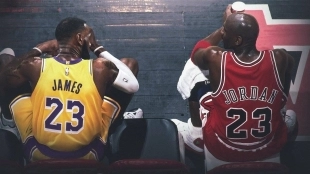 LeBron James y Michael Jordan, los 2 mejores jugadores de la historia de la NBA.