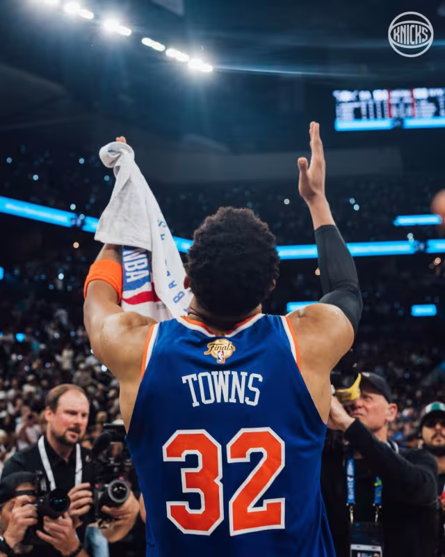 Karl-Anthony Towns no pudo evitar la derrota de los Knicks ante los Spurs en el Madison