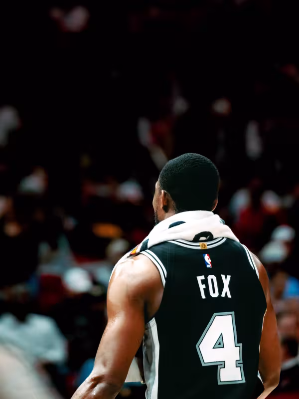 De'Aaron Fox, estrella de San Antonio Spurs