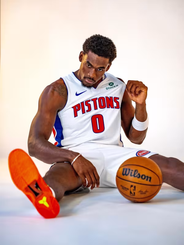 Jalen Duren, con la camiseta de Detroit Pistons.