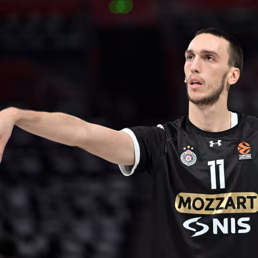 Aleksej Pokusevski quiere volver a la NBA