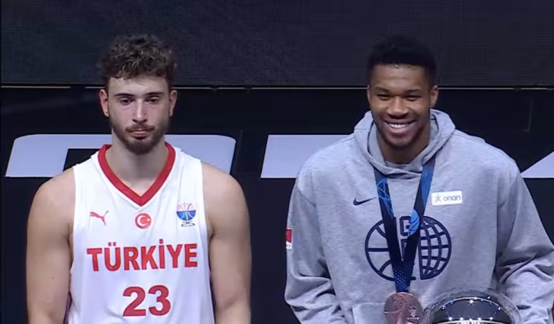 "Este es el mayor logro de mi vida": Giannis Antetokounmpo, tras el bronce de Grecia en el EuroBasket 2025