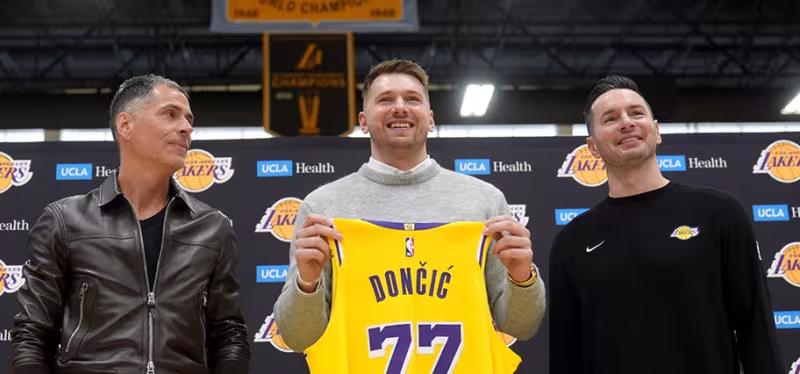El motivo por el que los Lakers han sentado a Doncic en pretemporada