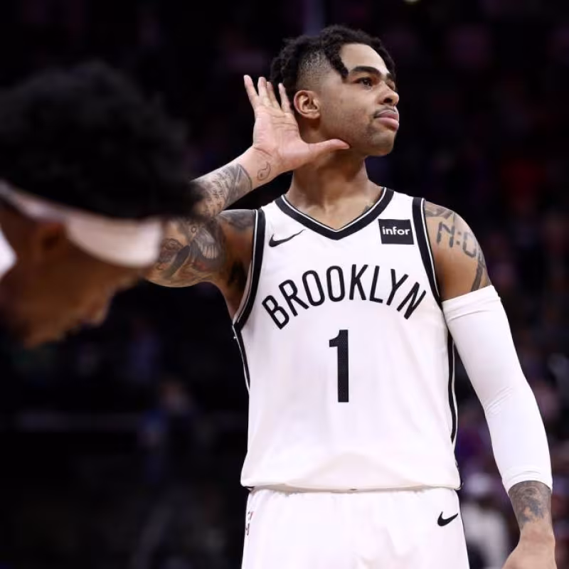 D'Angelo Russell podría compartir quinteto inicial con Klay Thompson