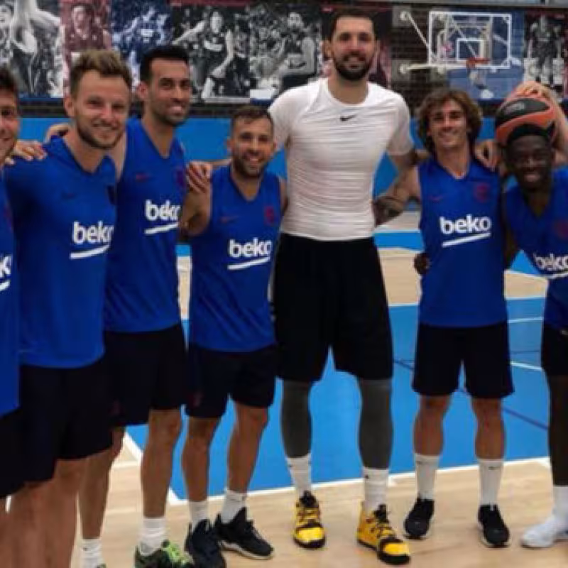 Los jugadores del Barça alucinan con Nikola Mirotic