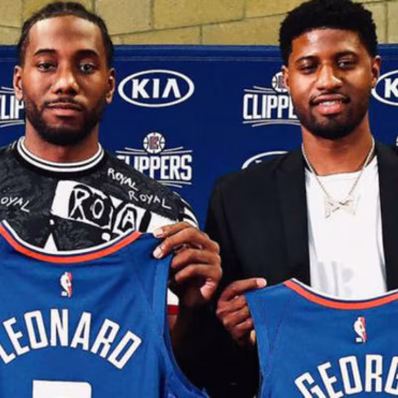 Kawhi Leonard y Chris Paul | Foto: nba.com
