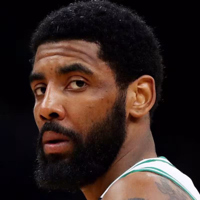Los Nets se mofan de los Knicks con la camiseta de Kyrie Irving