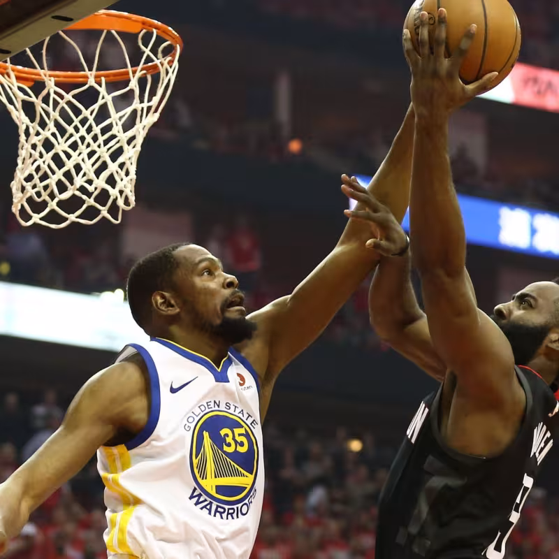 Toca aprovechar el factor cancha para Bucks y Warriors