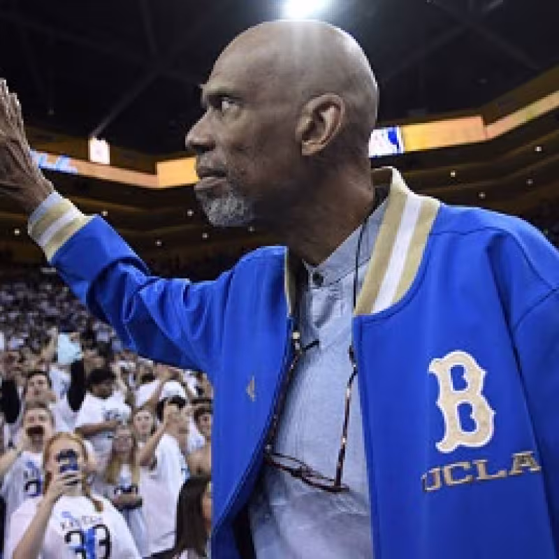 Kareem Abdul-Jabbar, leyenda de la NBA.