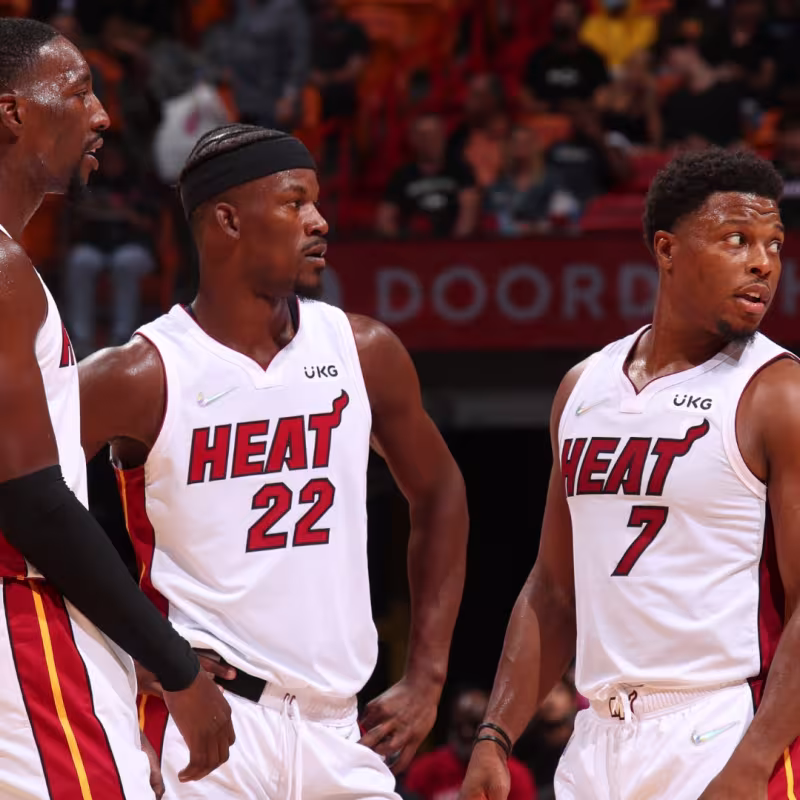 Adebayo, Butler y Lowry, estrellas de Miami Heat.