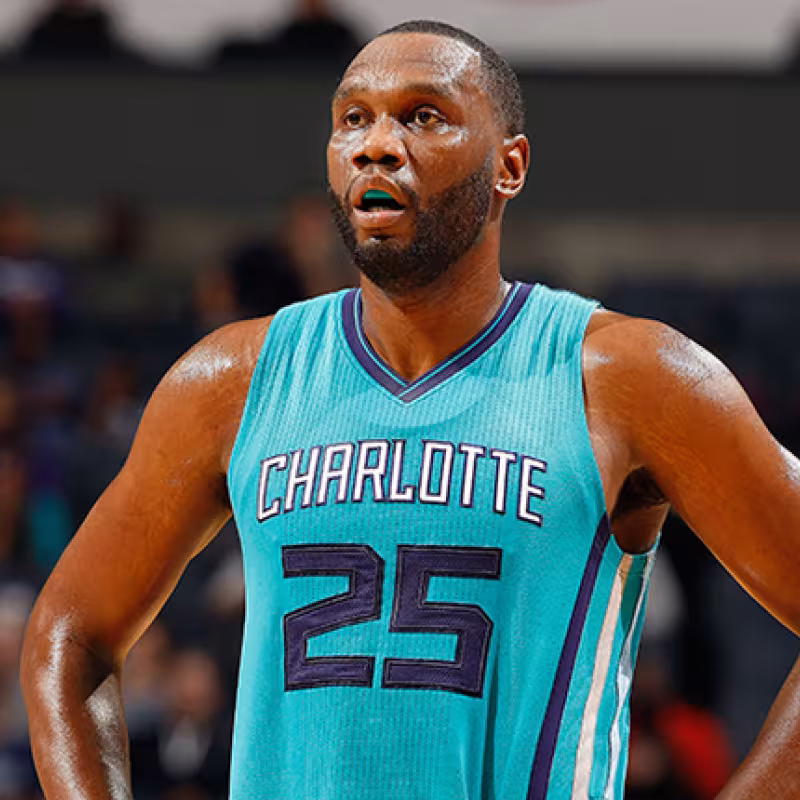 Al Jefferson se despide de la NBA