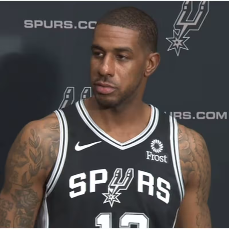 Aldridge no saldrá de los Spurs, al menos por ahora. Foto: nba.com
