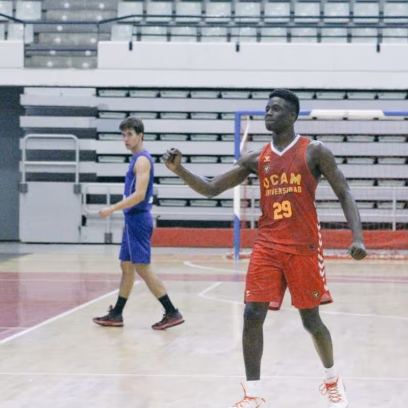 El asombroso debut de Alex Antetokounmpo con el filial del UCAM Murcia
