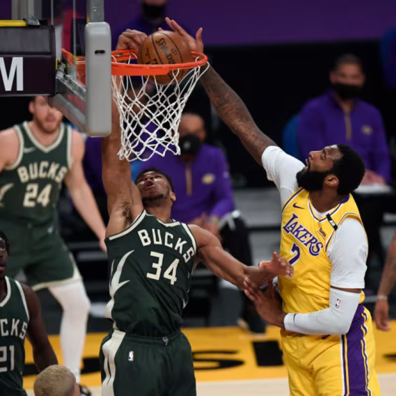 Lesiones NBA: Novedades importantes en la situación de Andre Drummond, Paul George y John Collins