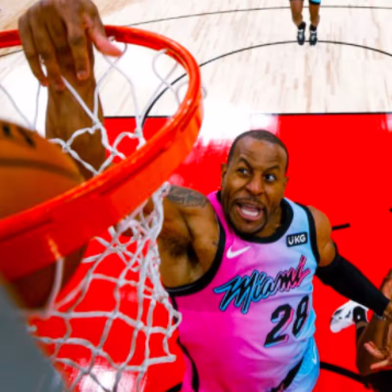 Miami Heat acaba con la racha victoriosa de Toronto Raptors