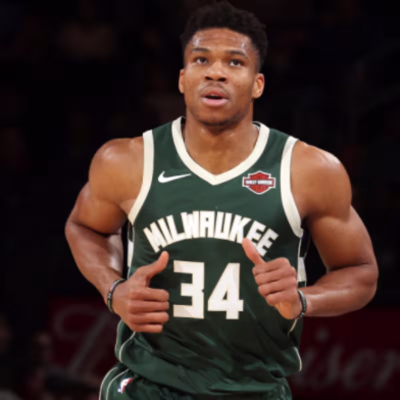 Giannis Antetokounmpo no quiere hablar de su salida de Milwaukee Bucks "Foto: NBA.com"