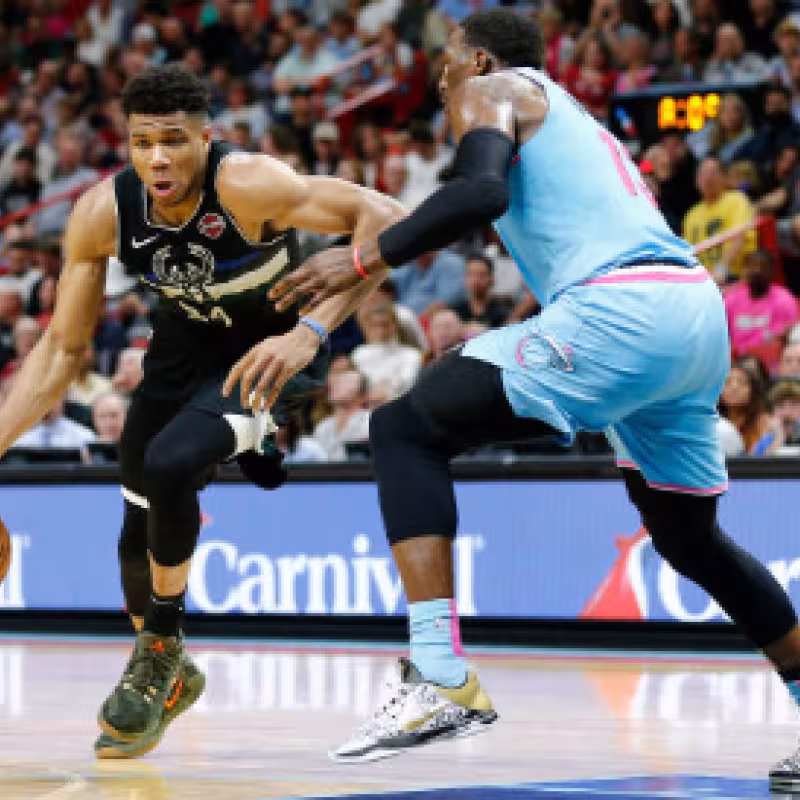 Giannis Antetokounmpo, mejores defensores. Foto: gettyimages