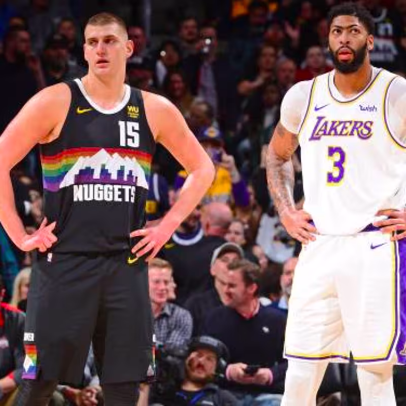 Anthony Davis y Nikola Jokic en un Lakers-Nuggets de la presente temporada.