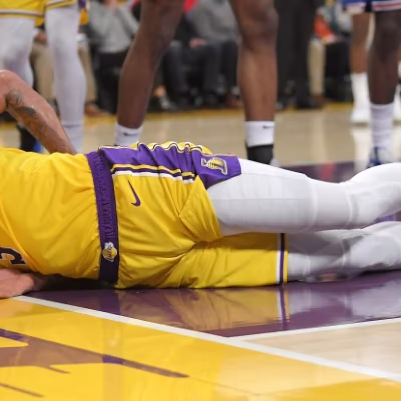 Las preocupantes lesiones de Anthony Davis y Kevin Durant