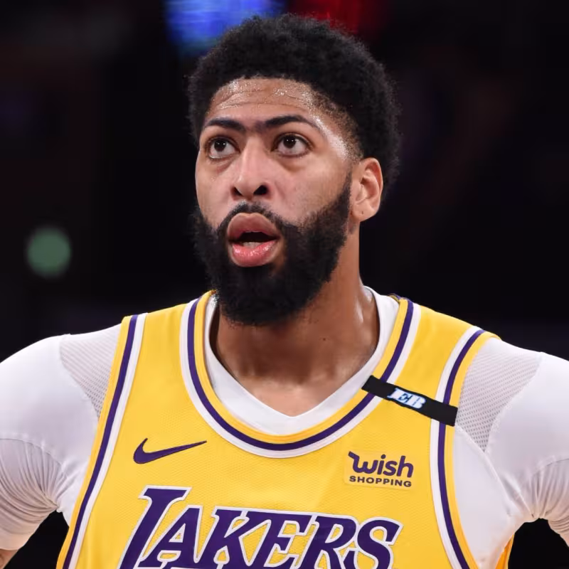 El sonrojante porcentaje de acierto desde el triple de Anthony Davis