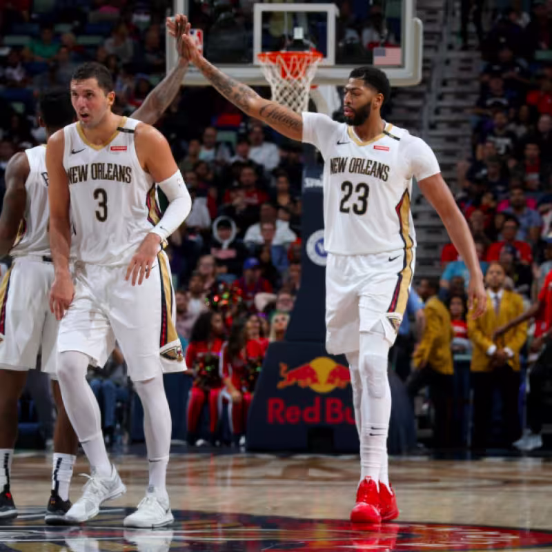 Las mejores imágenes del destrozo que hizo Anthony Davis en la pintura de los Clippers