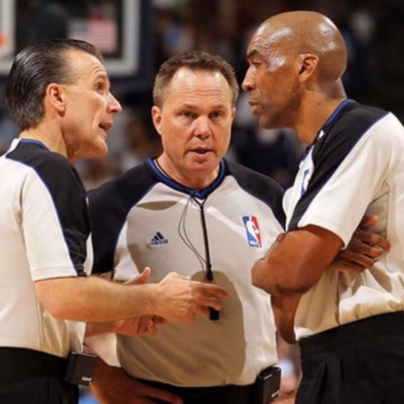 Los árbitros tendrán que vacunarse para poder pitar en la NBA