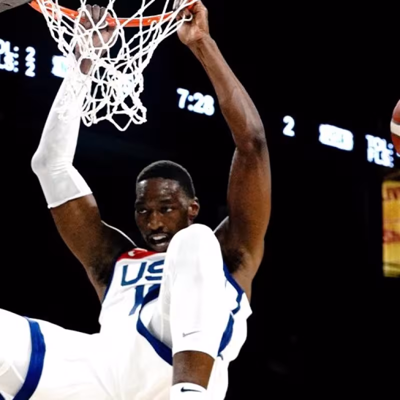 Estados Unidos tropieza ante Nigeria en su primer partido de preparación para los JJOO (87-90)