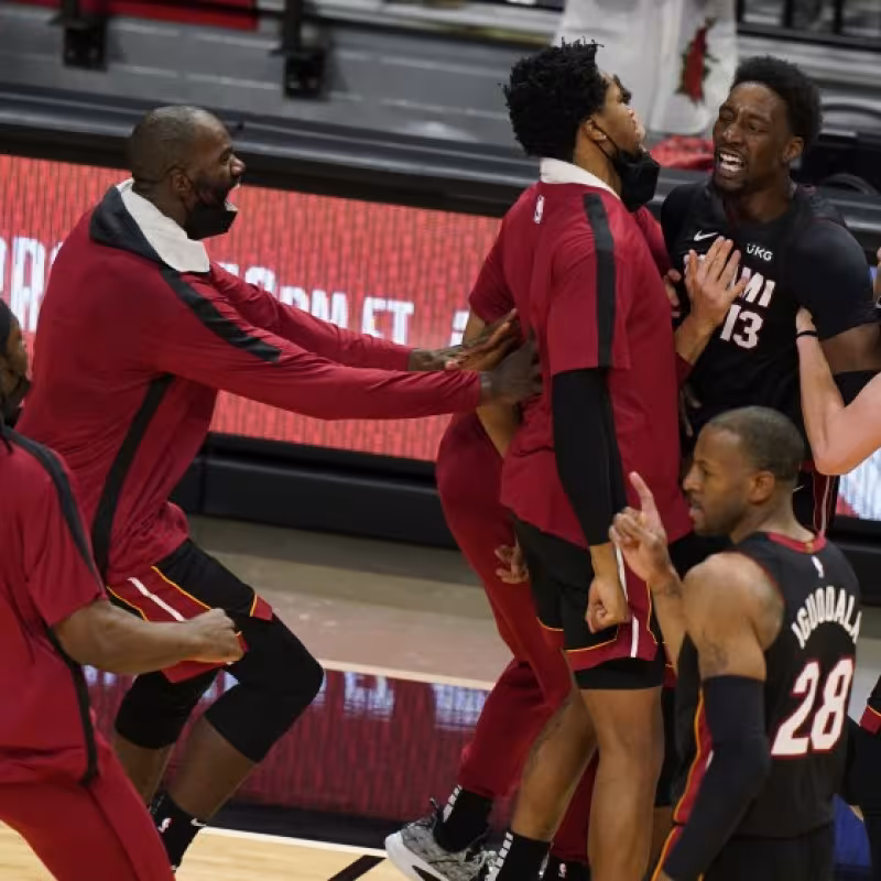 Bam Adebayo y su nuevo versión de héroe sobre la bocina