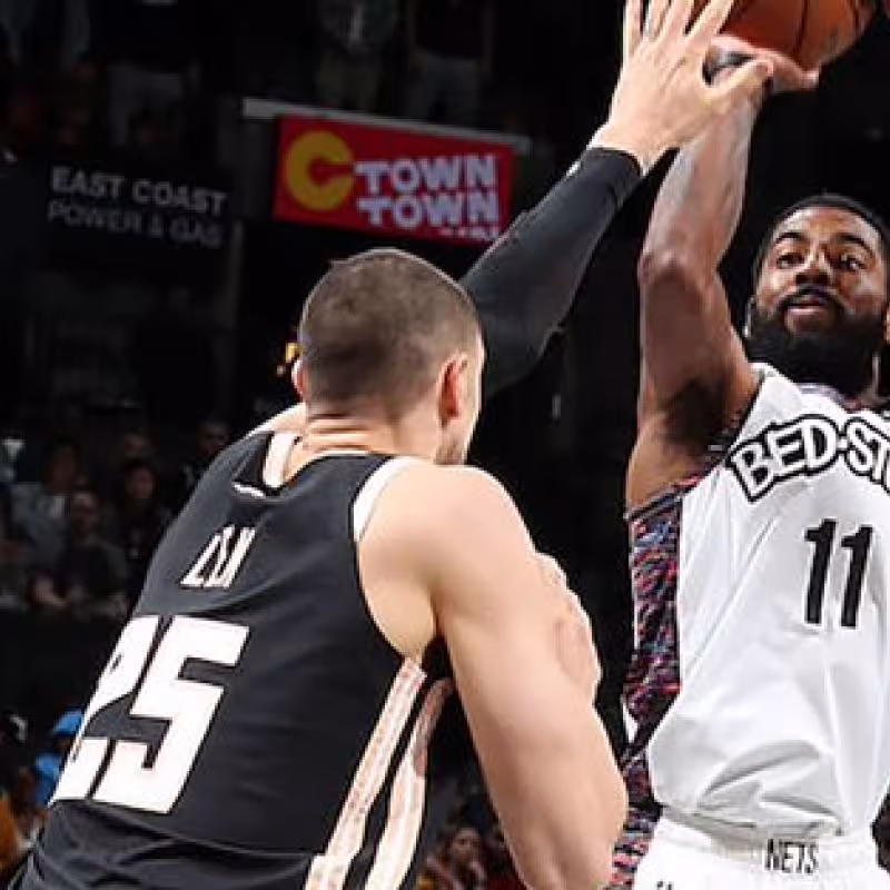 Kyrie Irving logra 21 puntos y 10-11 en tiros de campo en su regreso con Brooklyn Nets