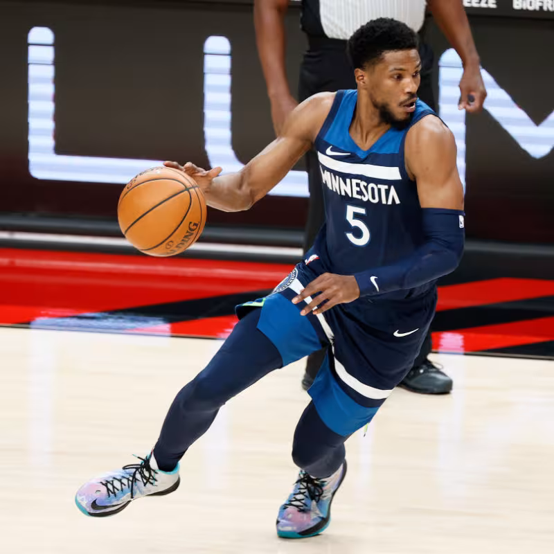El "lado oscuro" de la histórica actuación de Towns la encarna Malik Beasley