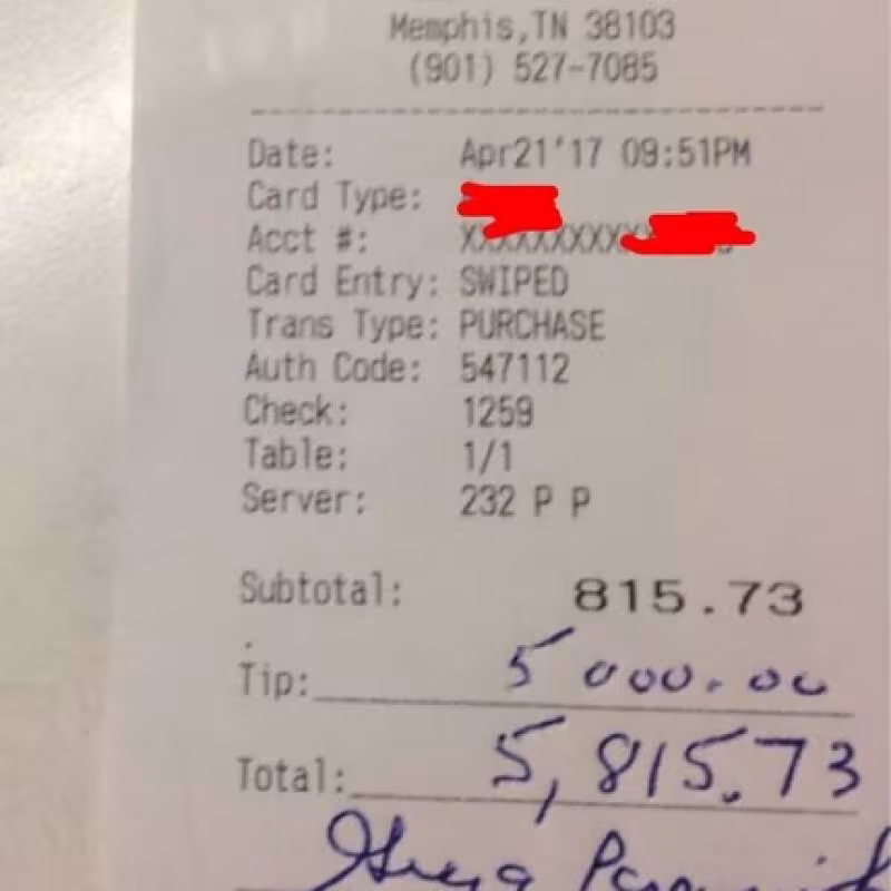 Popovich dejó 5.000 dólares de propina en un restaurante de Memphis