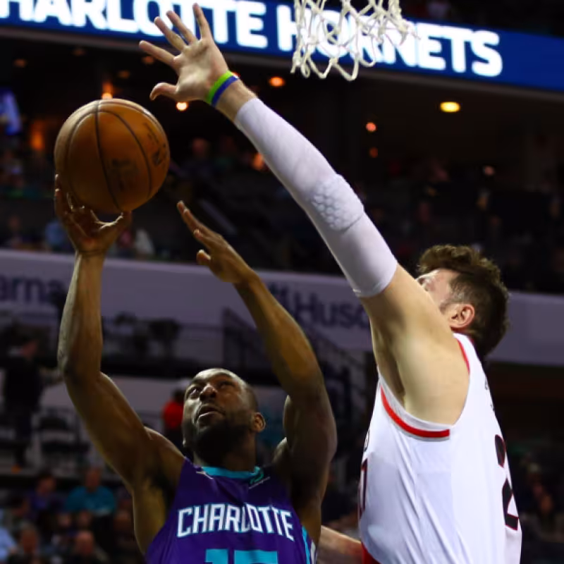 Los Blazers ganan en Charlotte liderados por un gran Jusuf Nurkic