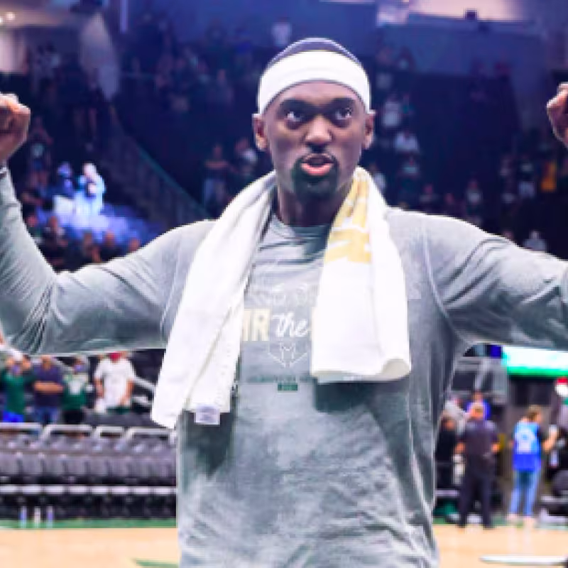 El partidazo de Bobby Portis, el hombre que hizo "olvidar" a Giannis Antetokounmpo