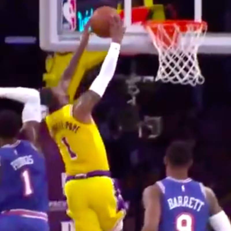 Bobby Portis, expulsado tras propinarle un tremendo tortazo a Kentavious Caldwell-Pope