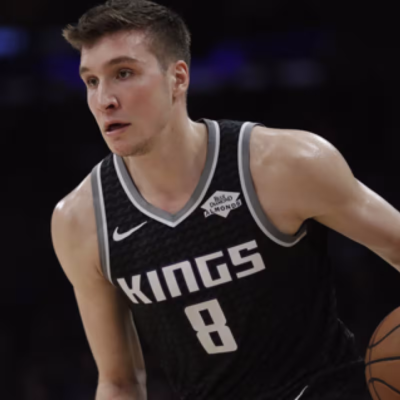 Bogdan Bogdanovic se desmarca de los Bucks: Quiere ser agente libre el viernes