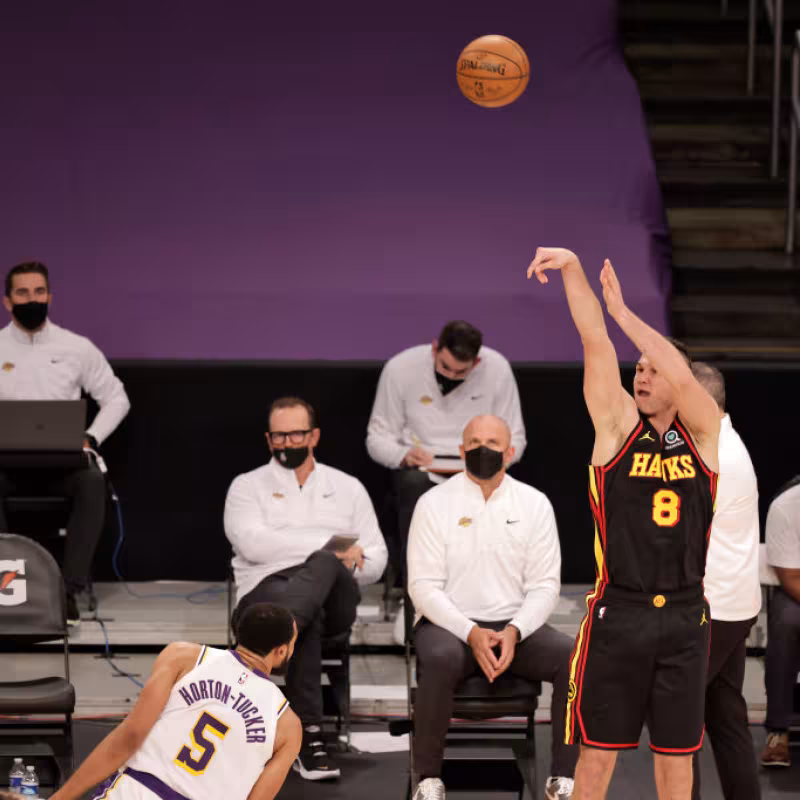 Bogdan Bogdanovic y Nate McMillan, los revulsivos de Atlanta Hawks