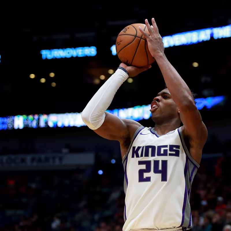 Buddy Hield y el dato que le consolida como un triplista histórico en la NBA