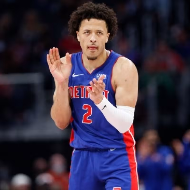 Cade Cunningham debuta con una actuación gris y victoria de Pistons
