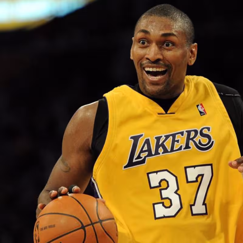 Ron Artest, Metta World Peace y ahora un nuevo cambio de nombre