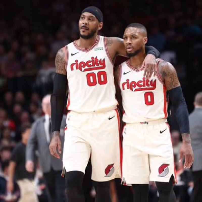 Carmelo Anthony y Damian Lillard, jugadores de Portland Trail Blazers.