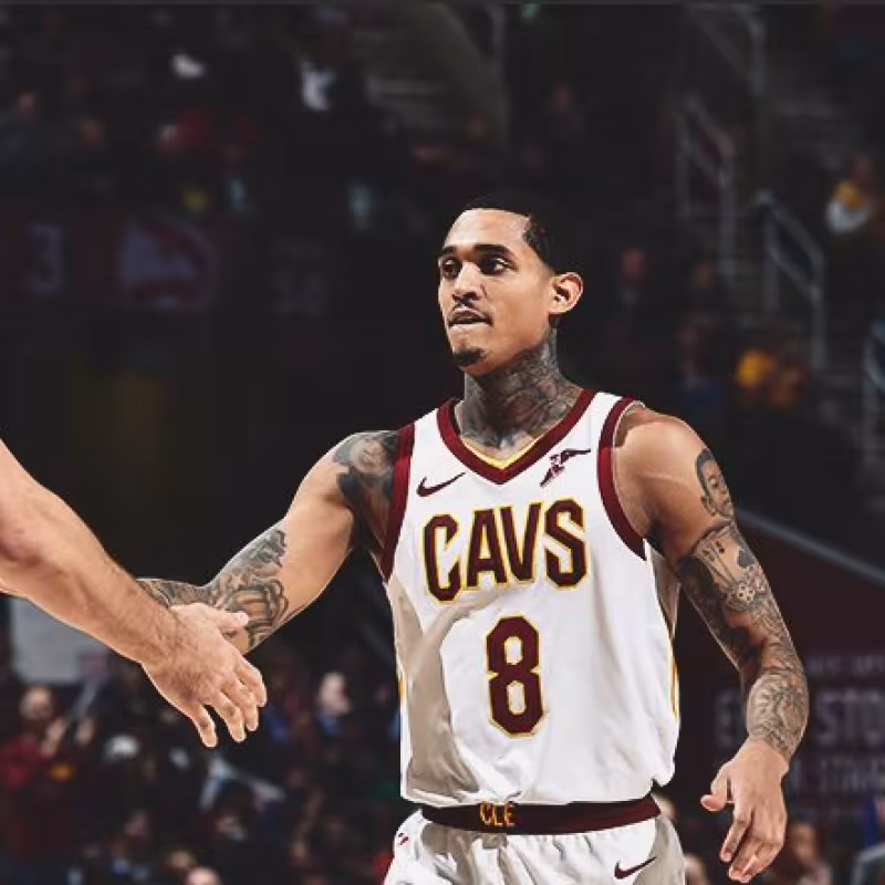 Los Cavs, sin Lue y sin Love, consiguen su primera victoria del curso