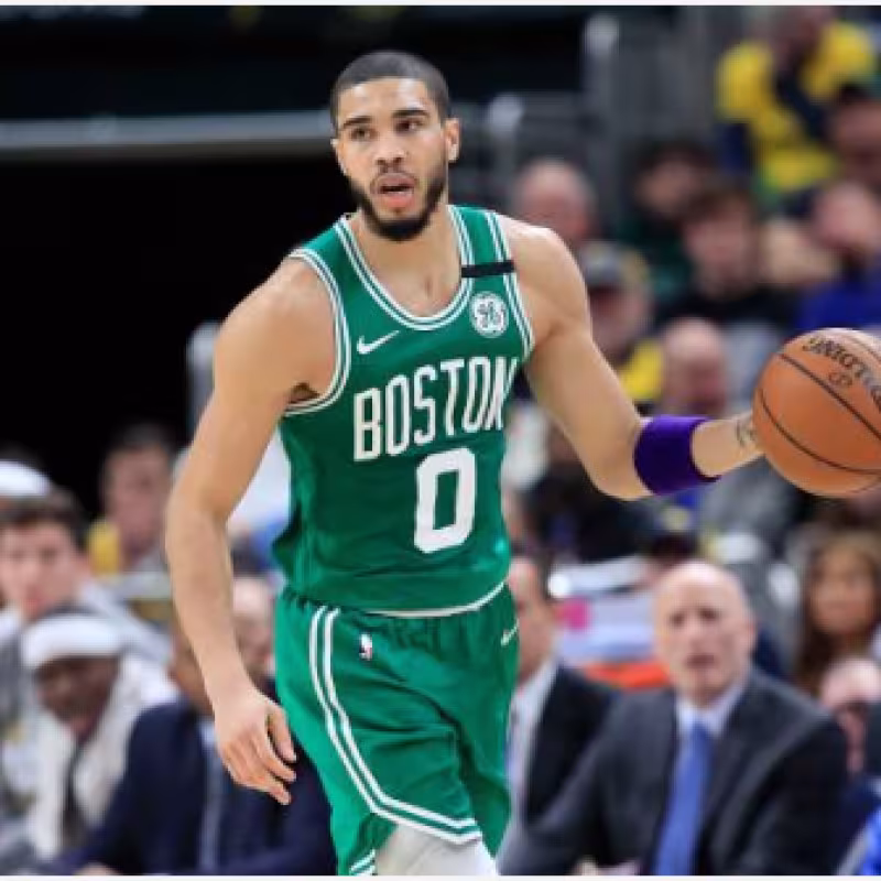 Los Celtics certifican su plaza en playoffs con el poderío de los titulares