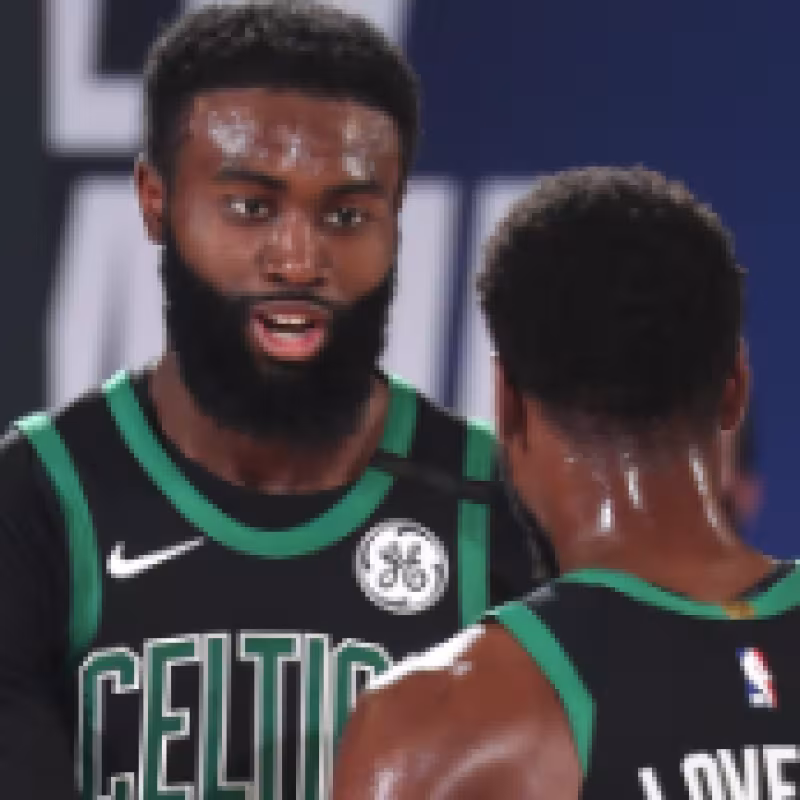 Los jugadores de los Celtics hicieron públicas sus reacciones al ver mensajes de sus familias