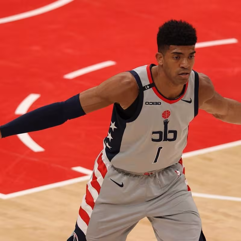 ¿Cuál será el rol de Chandler Hutchinson en Phoenix Suns?