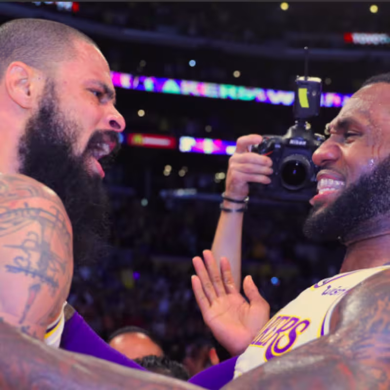 LeBron y Chandler, celebrando la victoria angelina.